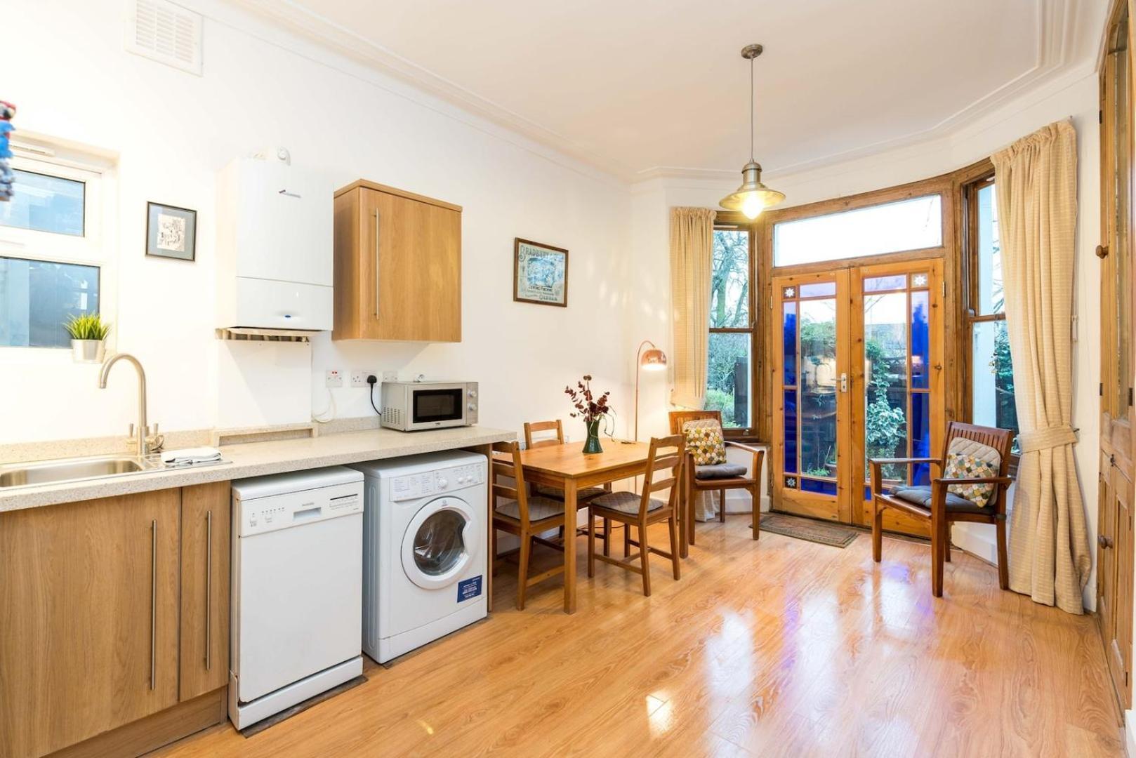 Apartament New Stylish 1 Bedroom Flat With Garden |